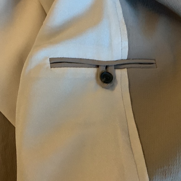 Aritzia - Wilfred Cherrelle Blazer in Chasm - Picture 9 of 11